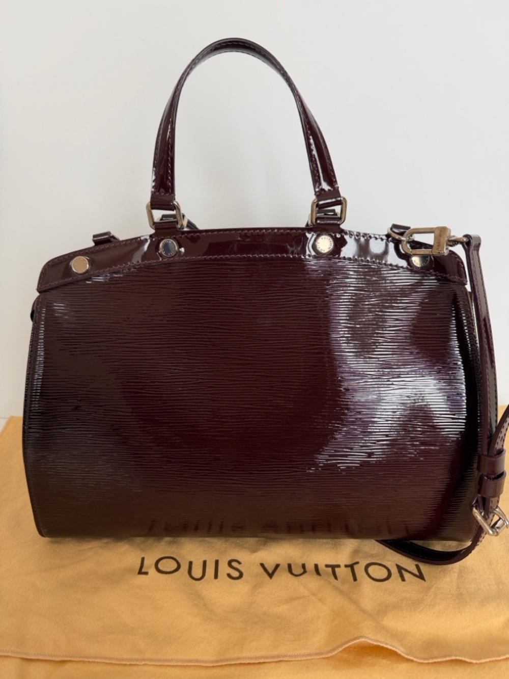 Louis Vuitton Patent Leather Satchel in Deep Wine - Picture 5 of 9